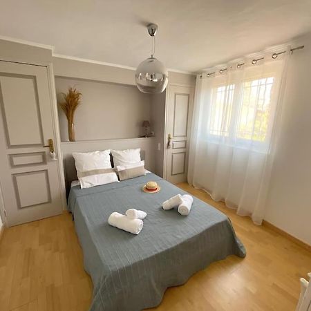 A Louer Haut De Villa 4 Pieces A Sainte-Maxime Golfe De St-Tropez Екстер'єр фото