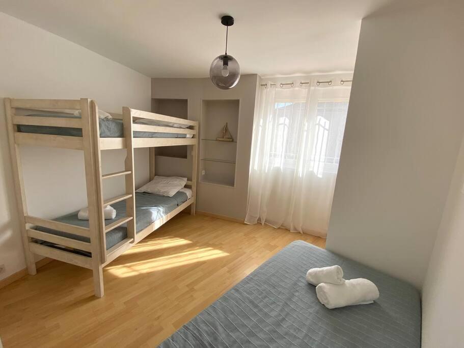 A Louer Haut De Villa 4 Pieces A Sainte-Maxime Golfe De St-Tropez Екстер'єр фото